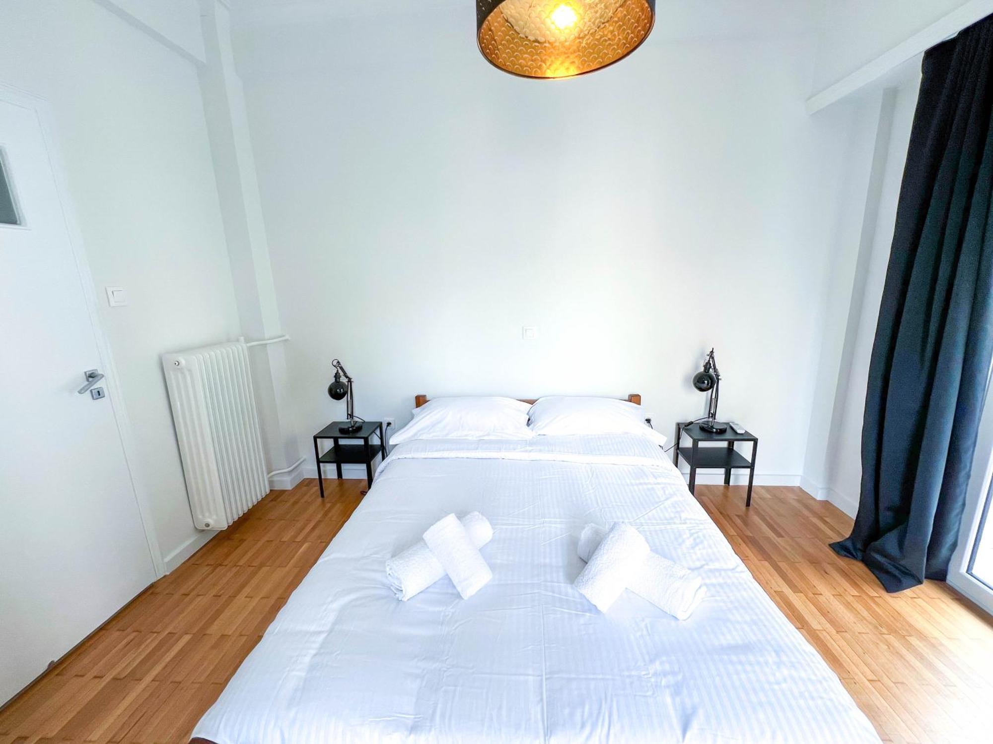 Family Two Bedroom Apartment Benaki Athen Eksteriør billede